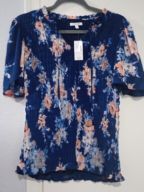 NWT Maurices Navy Blue Floral Short Sleeve Blouse
